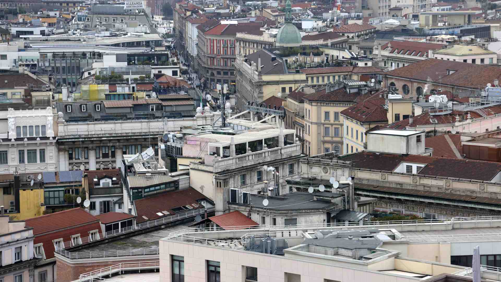 La terrazza, il tempo lungo di un godimento estivo
