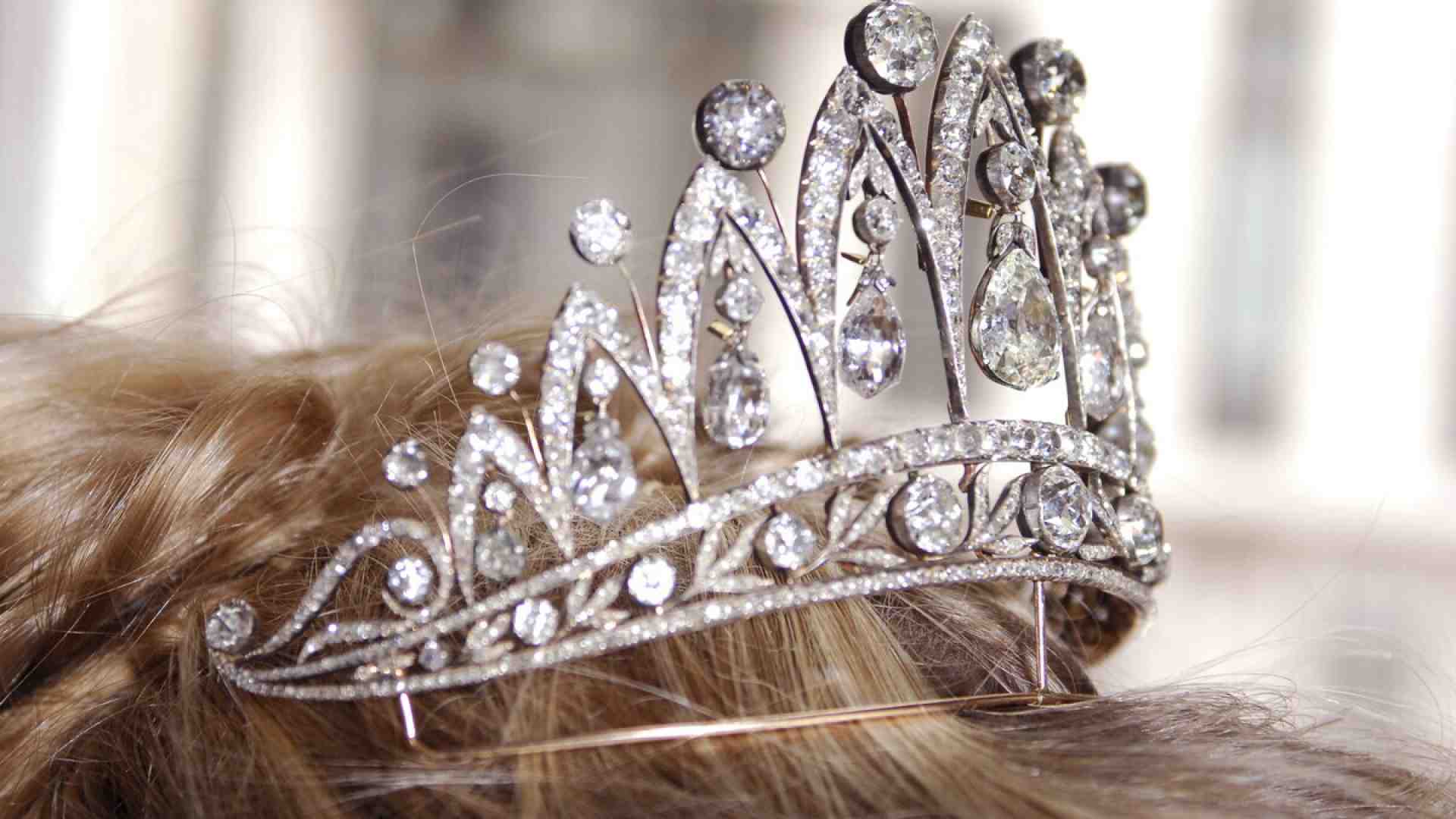 I Savoia rivogliono i gioielli della Corona, ma in Italia vince sempre il banco