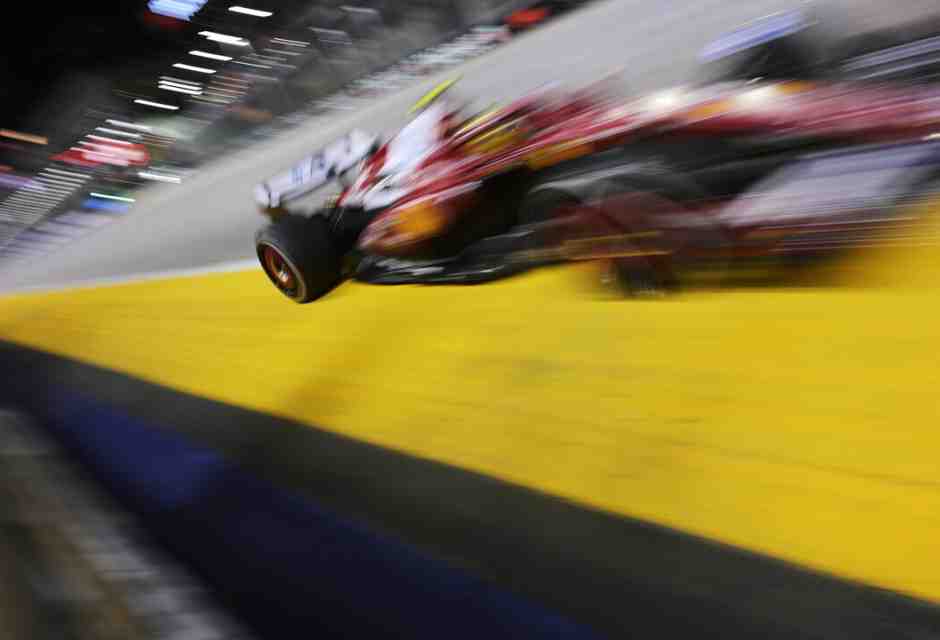 A Singapore vince George Russel, Ferrari non pervenute