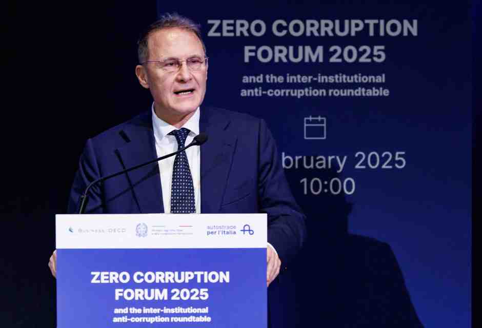 Cirielli verso la candidatura. La sua strategia? Perdere bene in Campania e reclamare un ruolo di primo piano a Roma