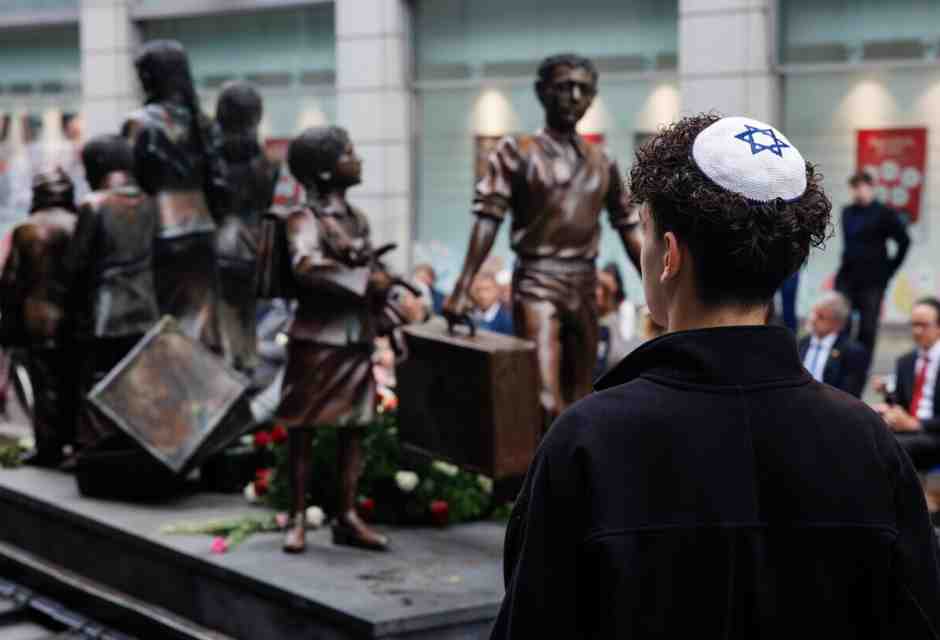 “È iniziata la caccia agli ebrei”. Parla lo storico francese Georges Bensoussan