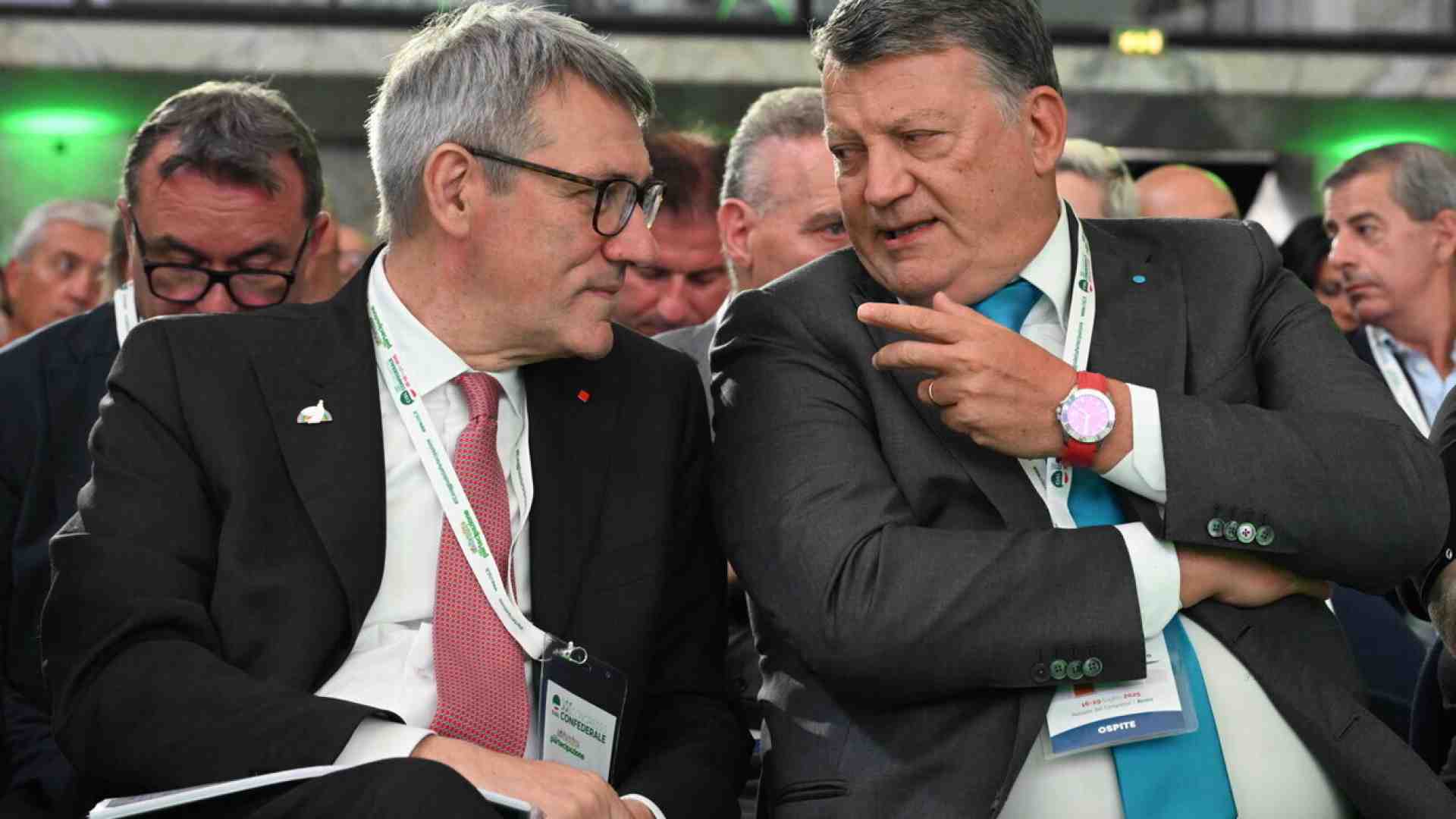 Uil a fari spenti. Bombardieri archivia l’automatismo anti-governo della Cgil