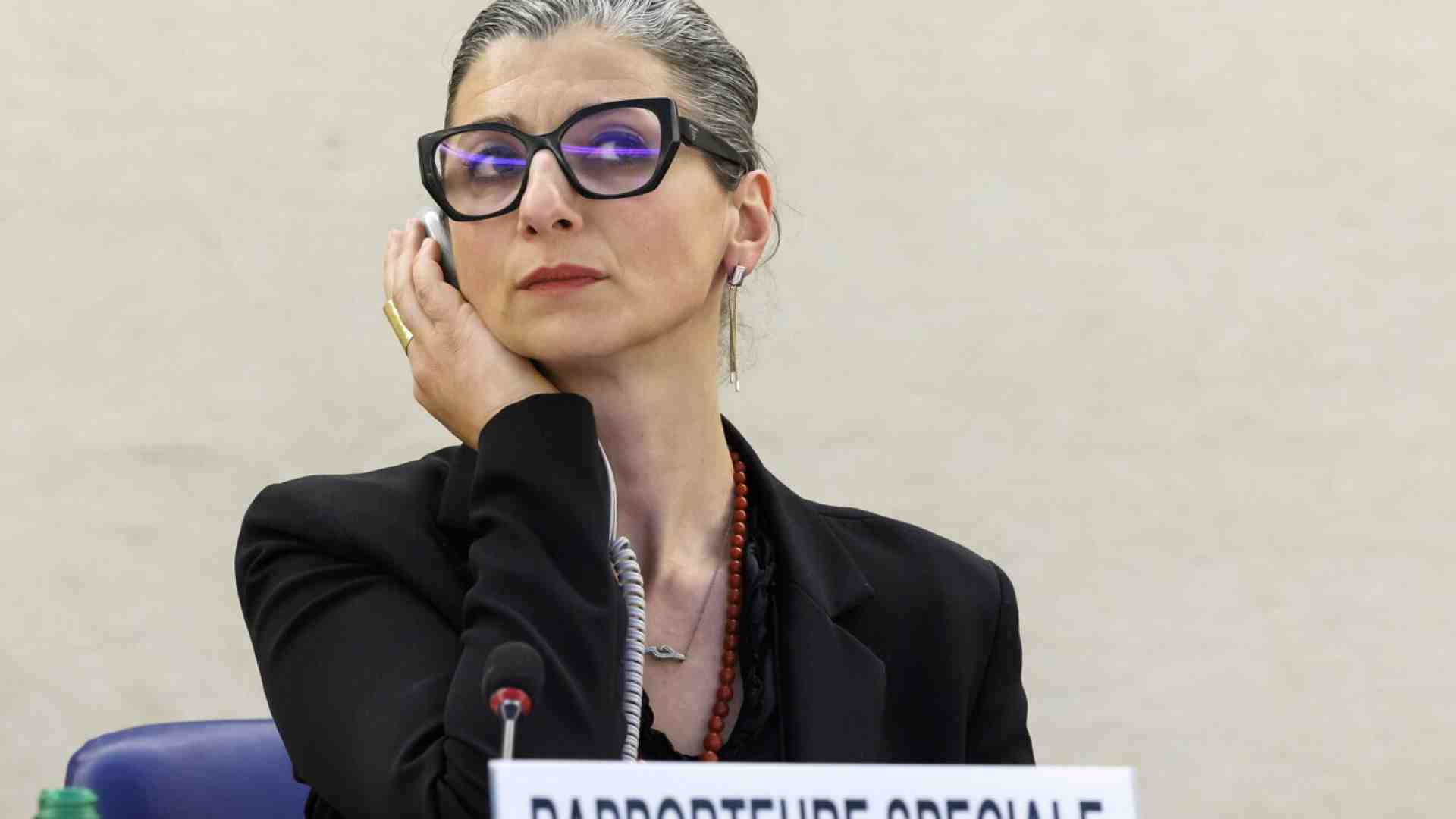 Urbinati: “La sinistra è assoggettata ad Albanese. Non la contraddice perché la teme”