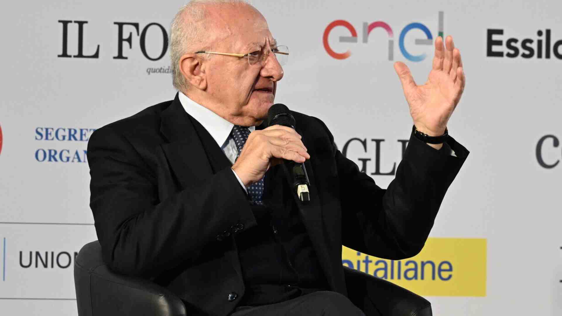 De Luca avverte Pd e M5s: "In Campania non c'è tempo per le stupidaggini"