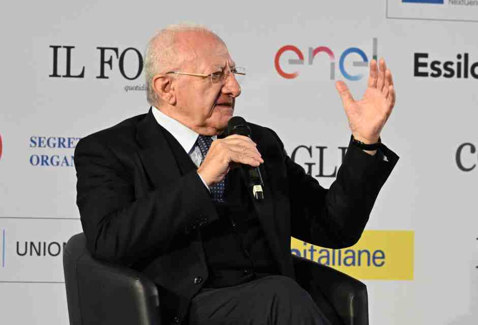 De Luca avverte Pd e M5s: "In Campania non c'è tempo per le stupidaggini"