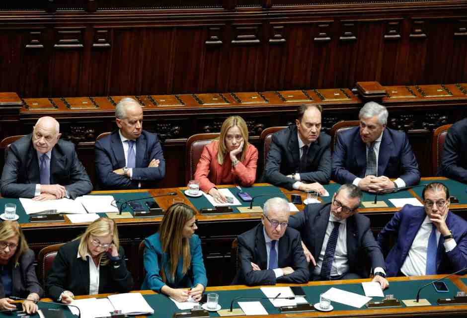 La produzione industriale va molto peggio del previsto. La svolta che serve al governo