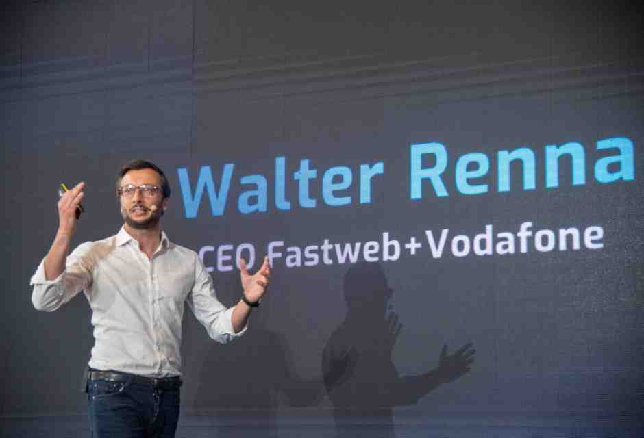 La via Fastweb+Vodafone per giocare la partita dell’intelligenza artificiale. Parla l'ad Renna