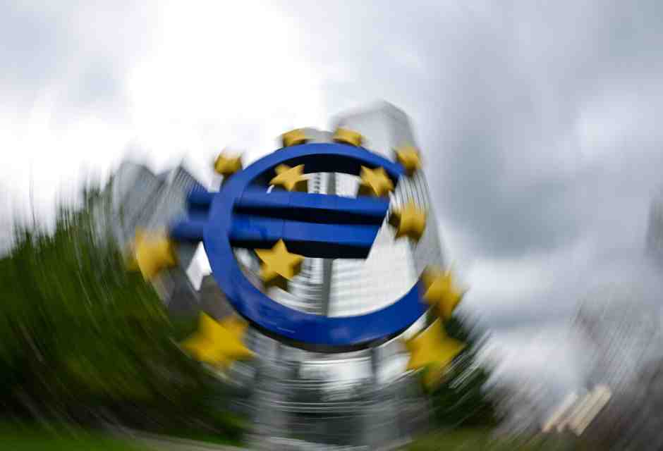 Con l’euro troppo forte si rischiano effetti deleteri sull’economia Ue