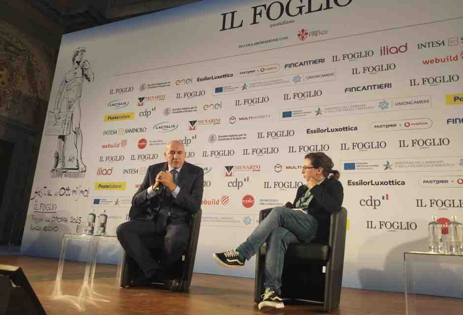 Crosetto: "Per avere la pace toccherà a noi aiutare la Russia a uscire dall'economia di guerra"