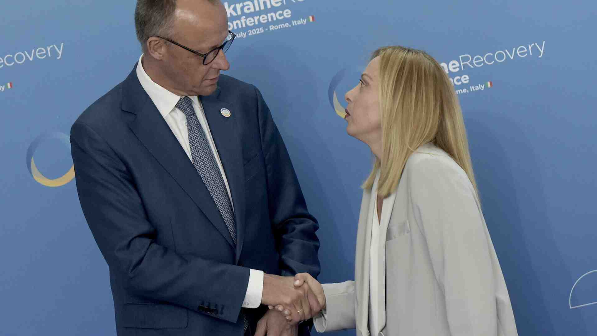 La barra dritta di Merz e Meloni