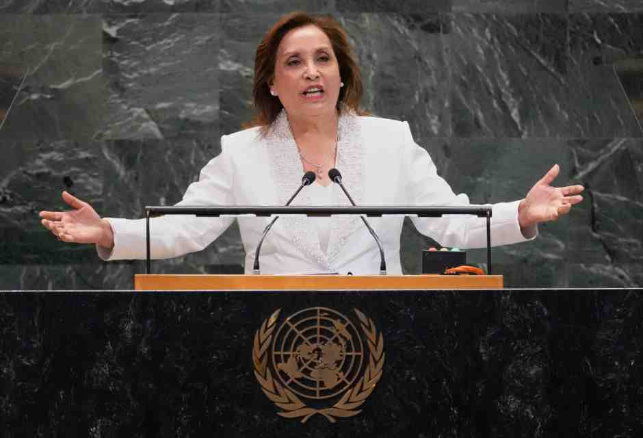 Cosa non va nelle motivazioni della destituzione della presidente del Perù