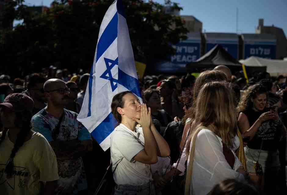 La gioia e il lutto lottano e si sostengono nella giornata in cui Israele inizia a uscire dal 7 ottobre