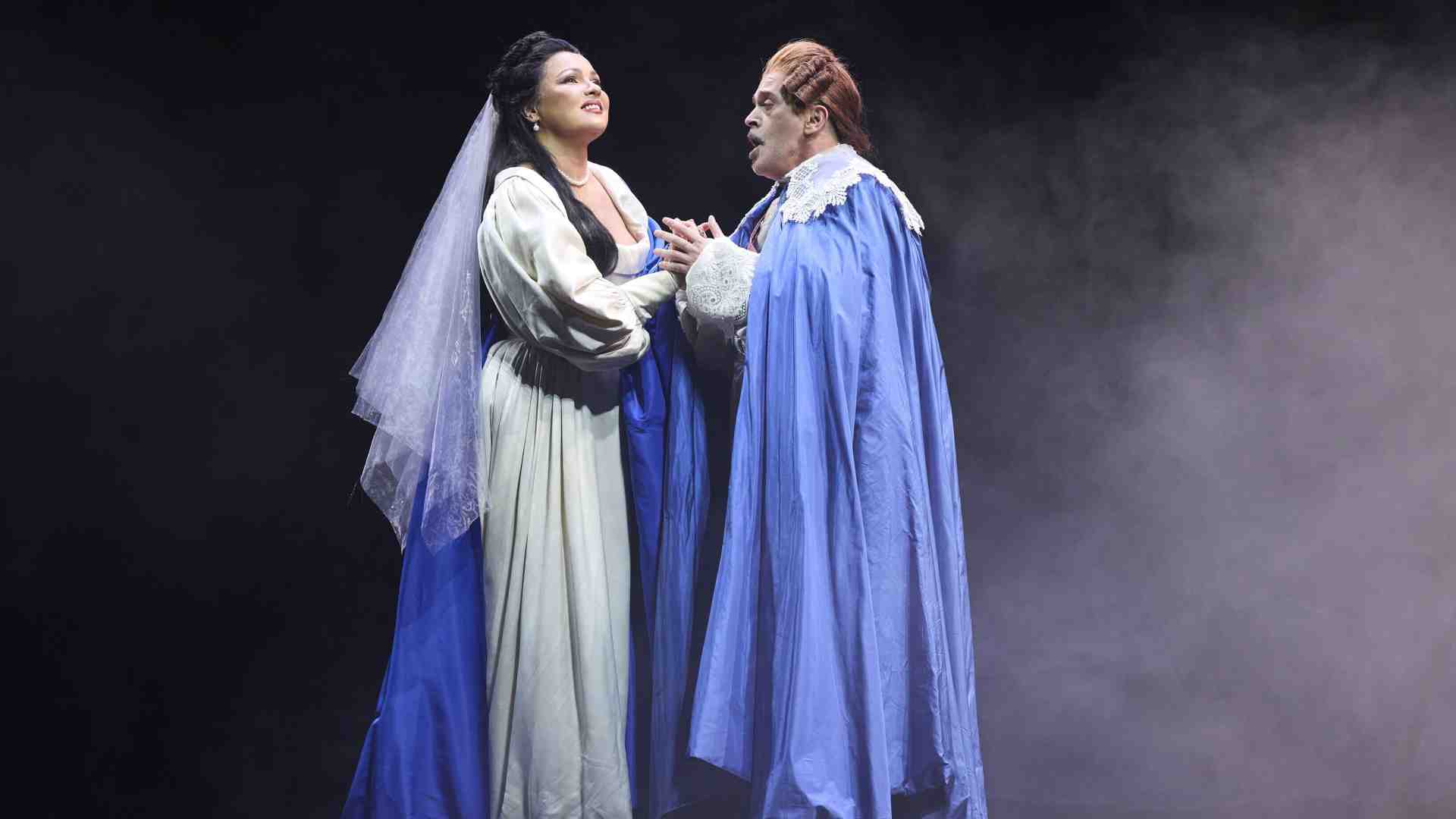 “Ebben, sì, t’amo!”. E ogni spettatore del San Carlo nell’intimo ricambiò