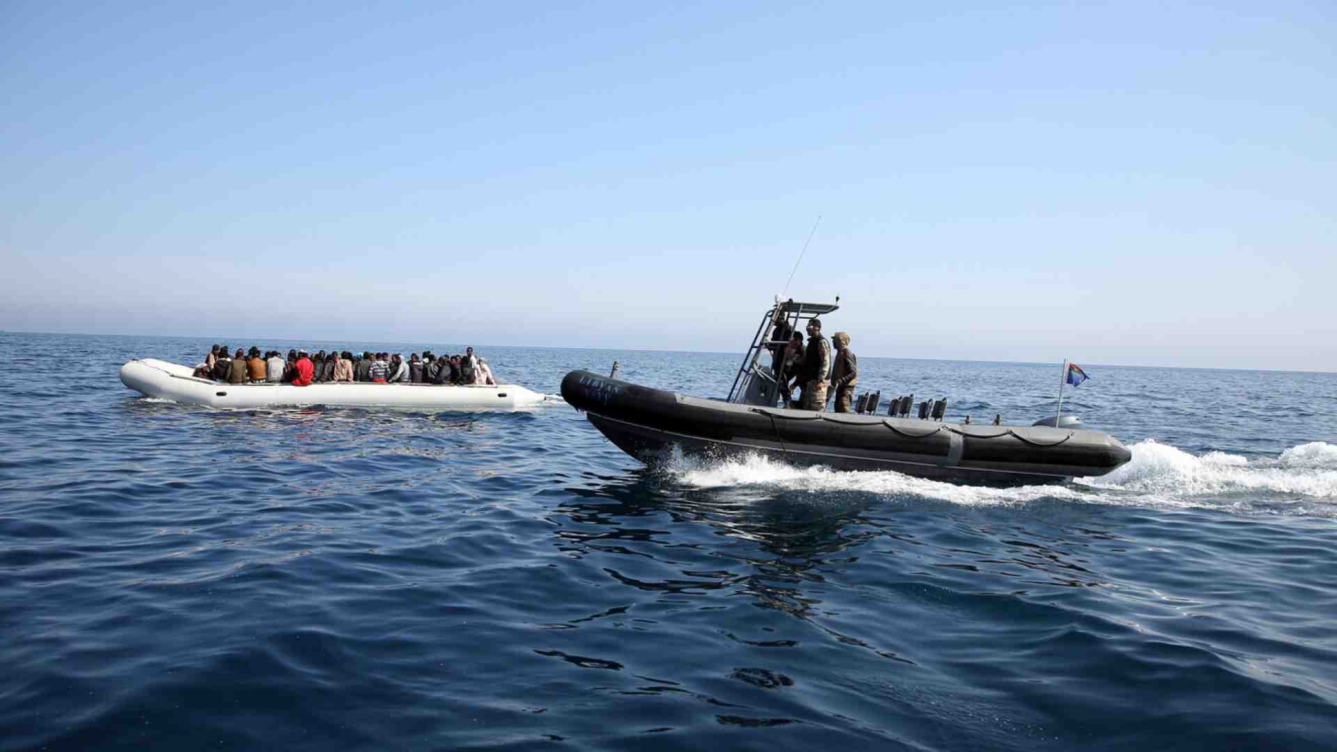 Le partenze dei migranti dalla Libia non diminuiscono, anzi