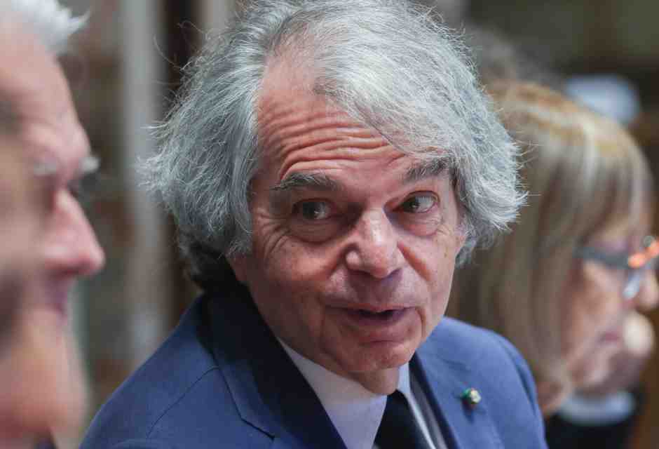 Abbattere la tassa burocratica, una raccomandazione del Cnel