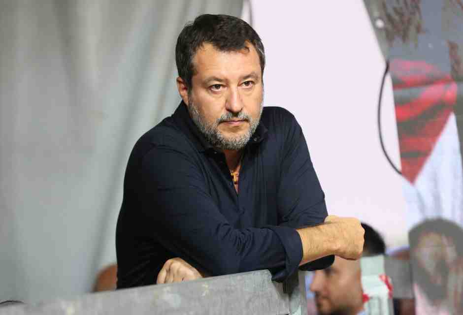 Permessi estesi ai parenti, assegni d’inclusione: perché il nuovo dl Flussi potrebbe non piacere a Salvini