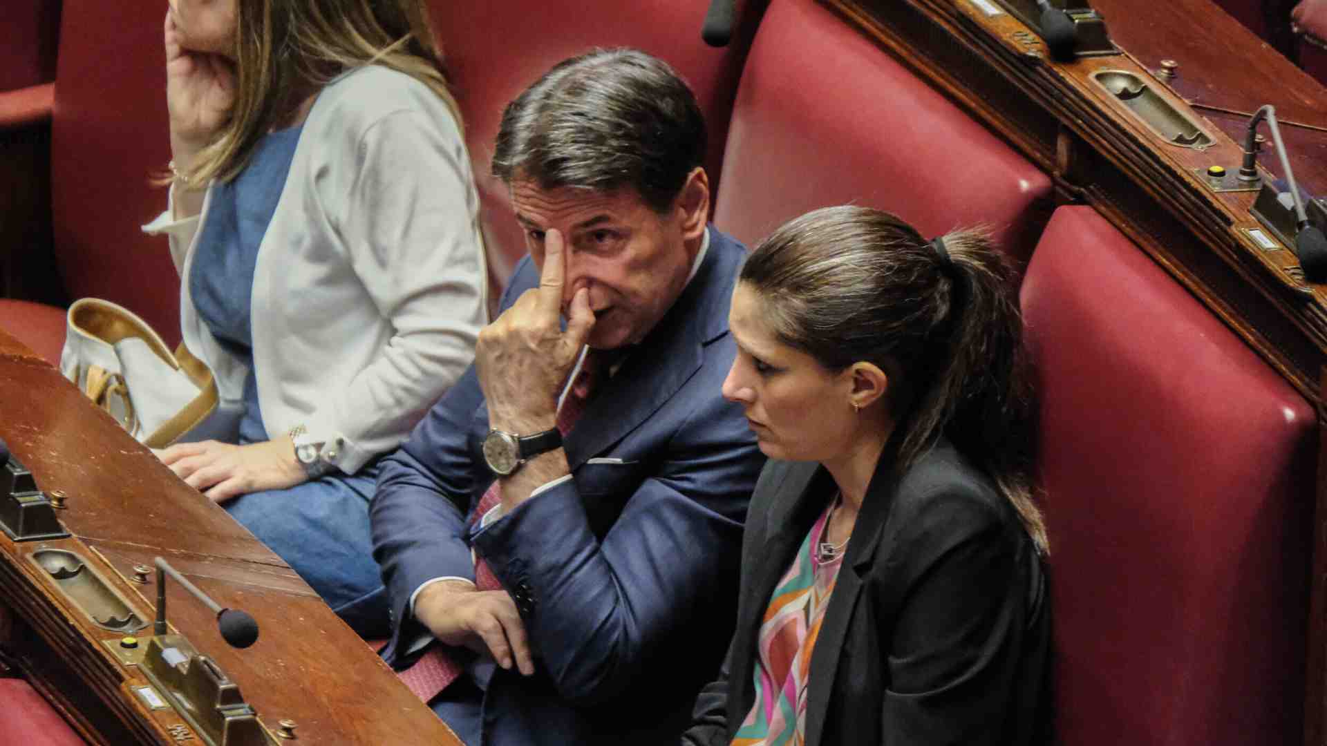 La furia di Conte contro Chiara Appendino: "È stata scorretta". La rosa dei nuovi vice 5s