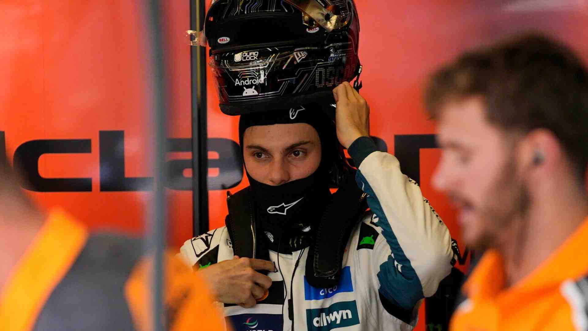 Oscar Piastri ha il “braccino”: Verstappen e Norris lo incalzano nel finale