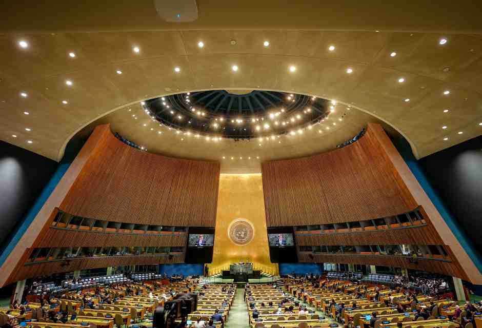 Smascherare la truffa dell’umanitarismo politico in medio oriente