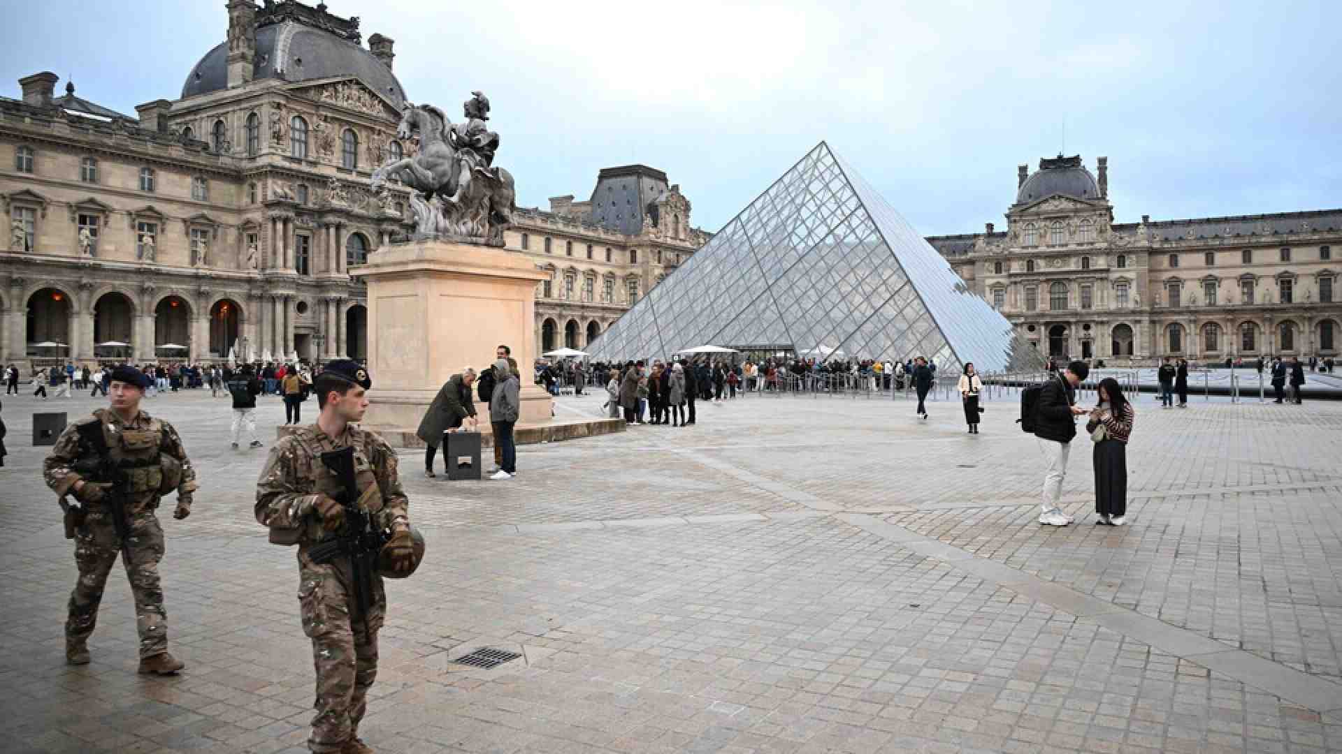 Dal Louvre a Trump, l'ossessione per i gioielli della corona