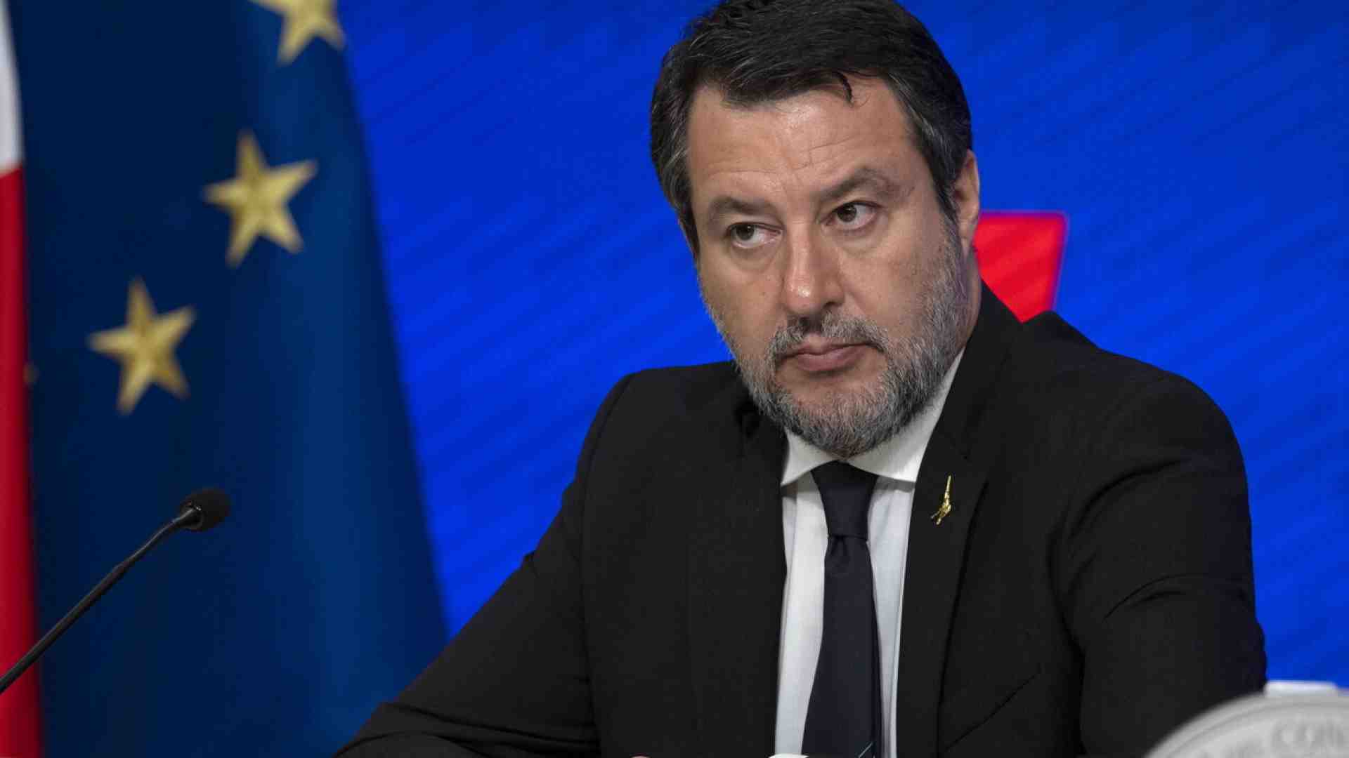 Salvini, il tassatore dei banchieri