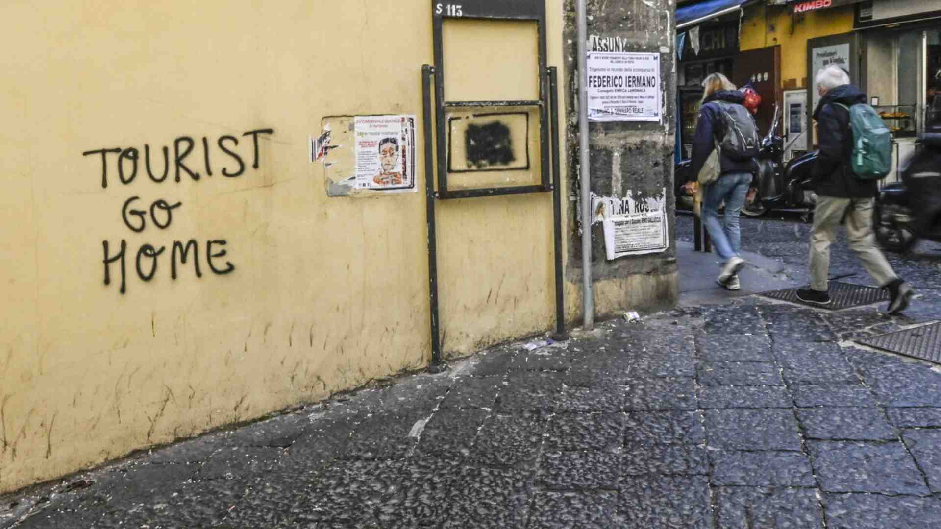 Passo indietro del governo (a metà) sugli affitti brevi: la cedolare secca al 21 per cento solo per chi affitta senza intermediari