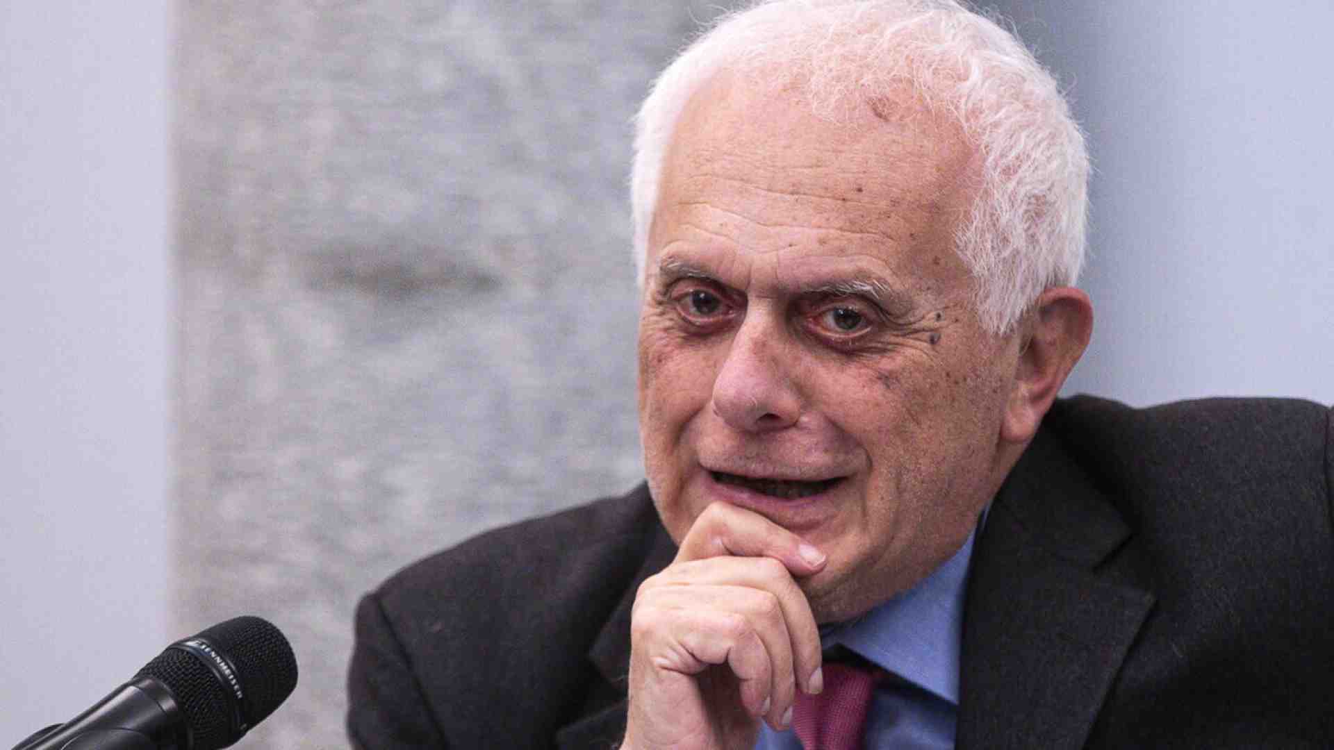 L'ex ministro Visco: “Questa manovra è la nemesi della destra. Ora sono loro i tassatori. Ma bene i conti in ordine”