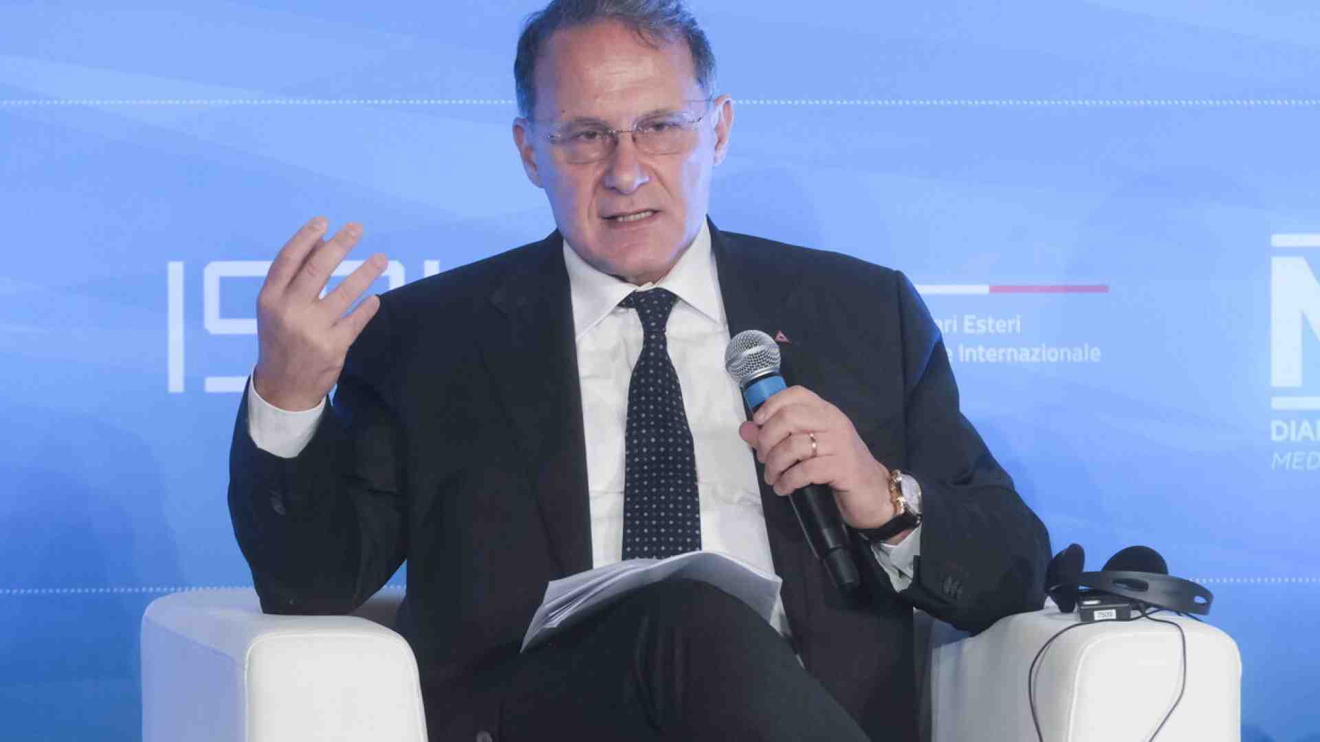 Ranieri ci spiega perché ringrazia il cielo di non votare in Campania