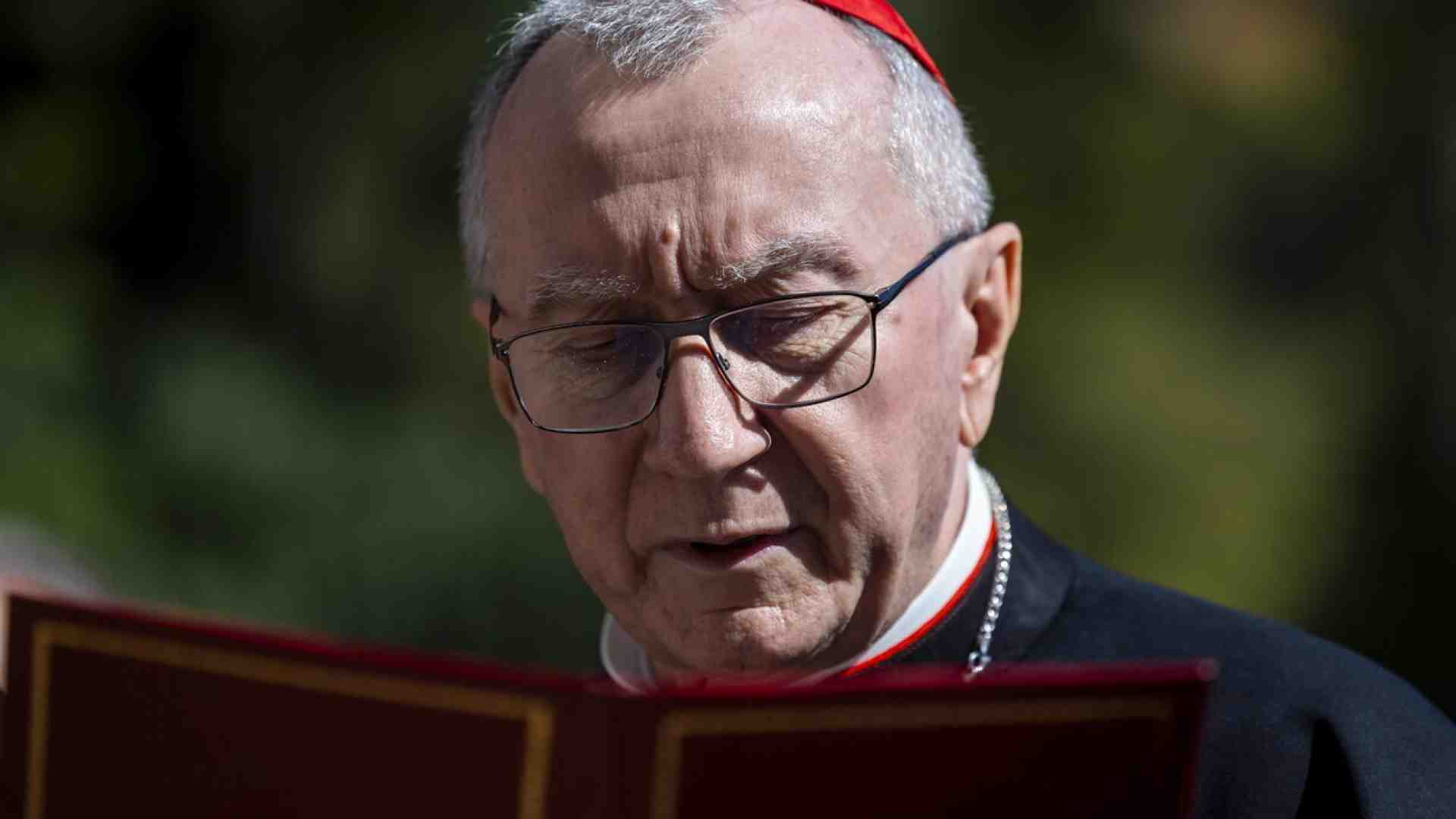 Parolin legga la Bibbia