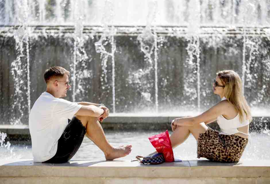 Con il crollo della natalità, si deve guardare anche alla Dink family