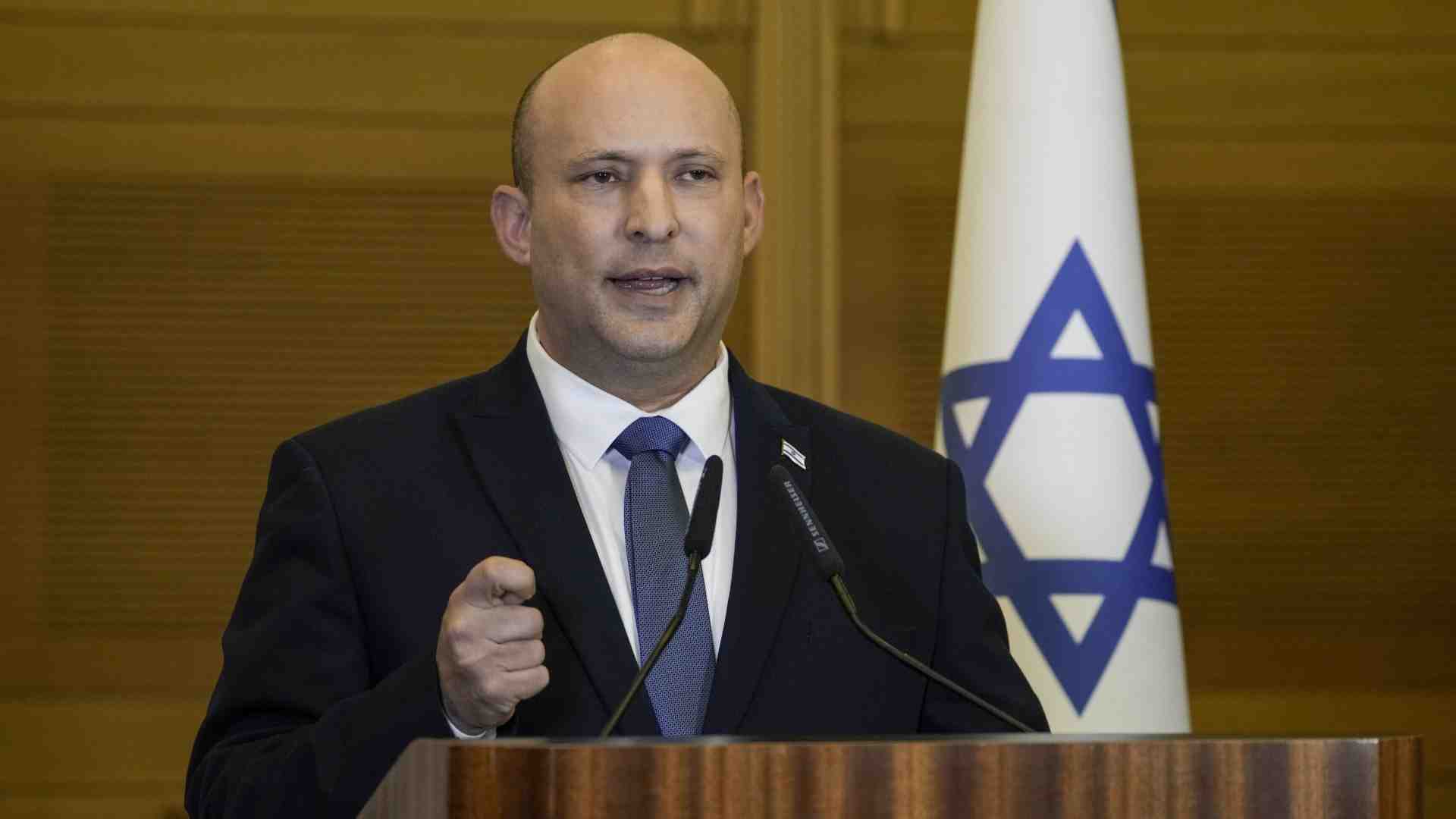 Naftali Bennett incontra curiosi ed elettori e promette: curerò Israele