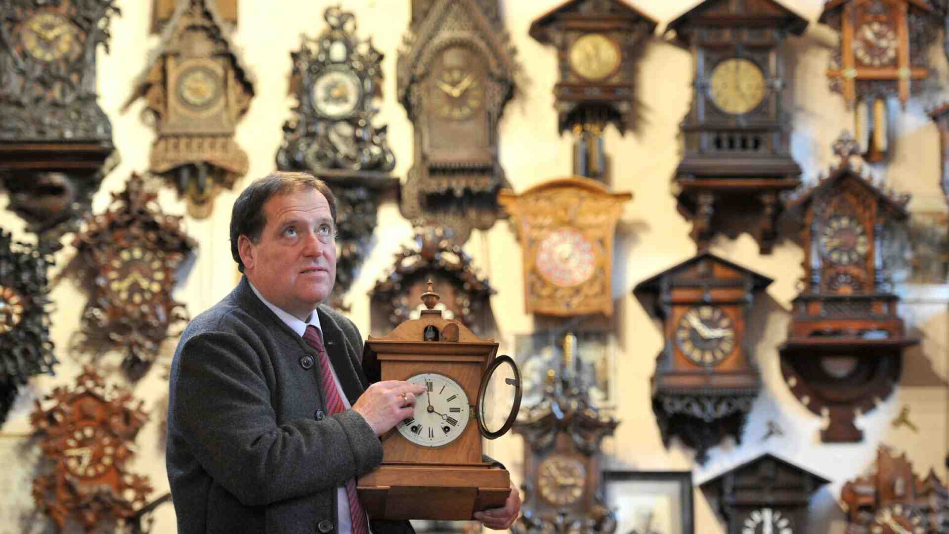 La Spagna torna a proporre di abolire l’ora legale. Ecco perché la questione si riapre adesso (ed è politica)