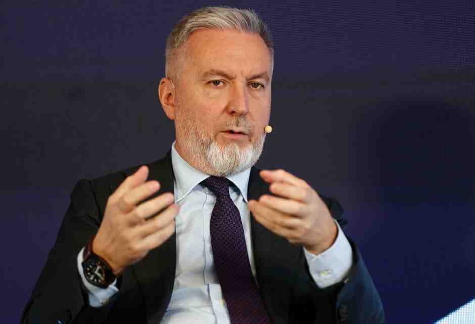 I "ferrovieri" del Pd. Nasce la corrente riformista di Guerini, Gori, Delrio: “Pronti al congresso”. Picierno star