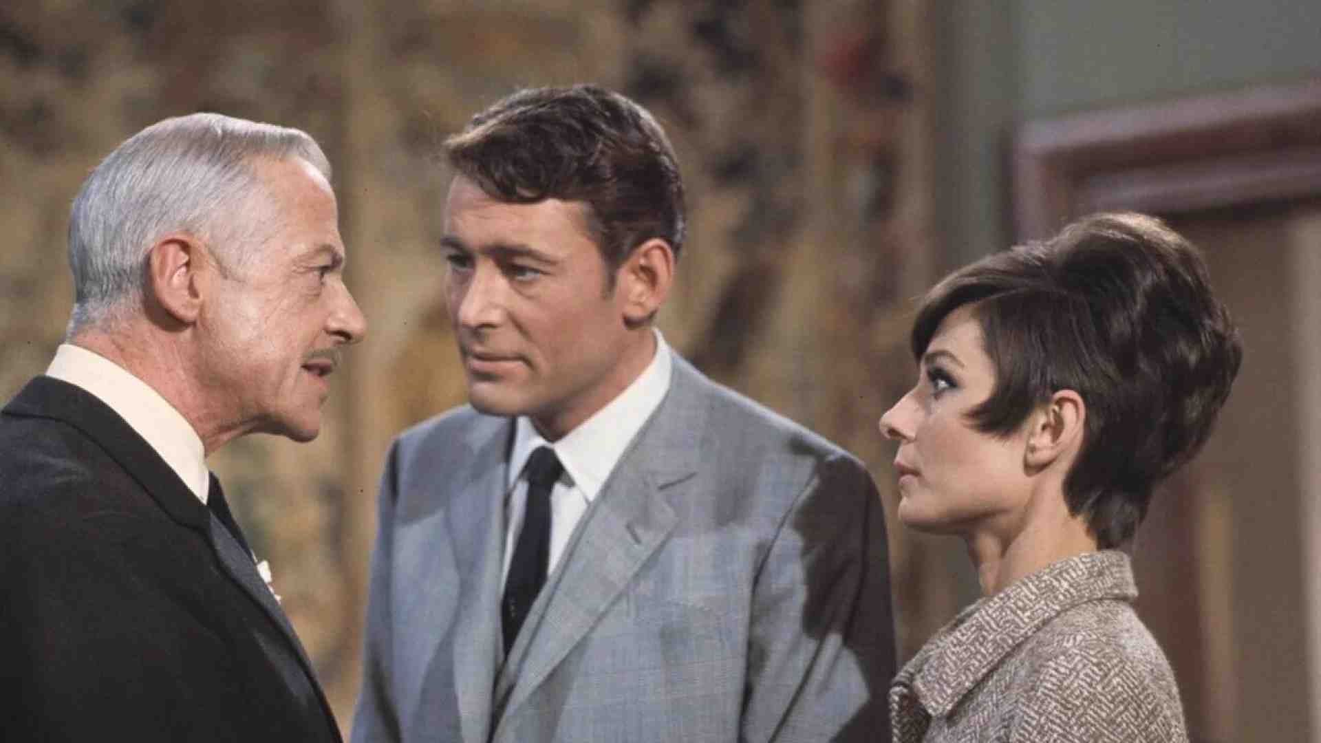 Il furto al Louvre che ci ha fatto impazzire si sta già monicellizzando