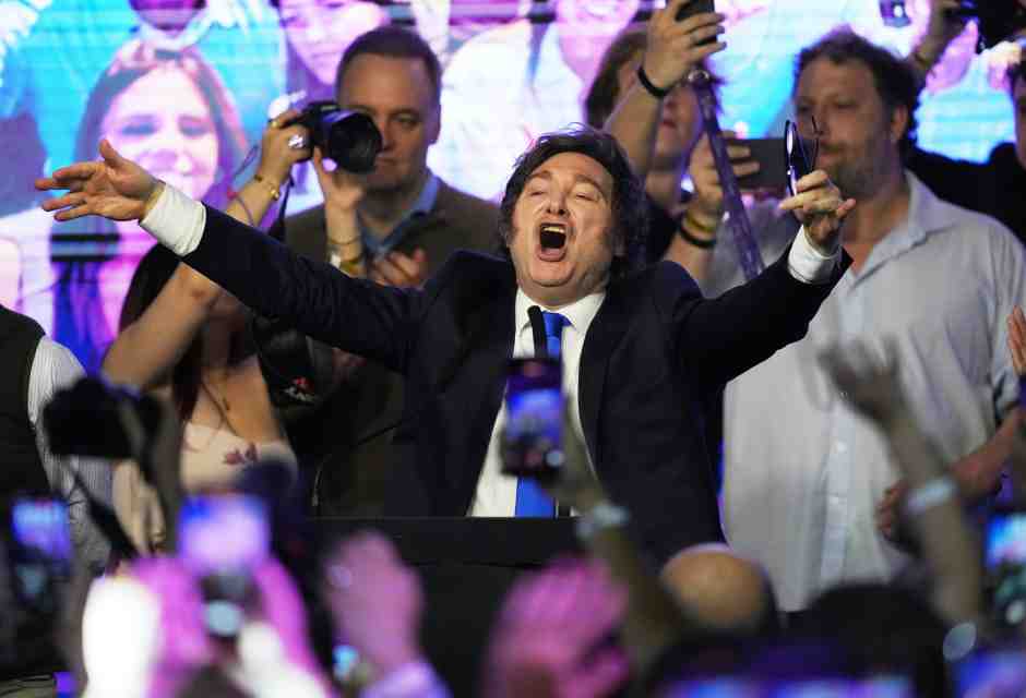 Dall'elezione a presidente alla vittoria al Congresso. Due anni di Javier Milei