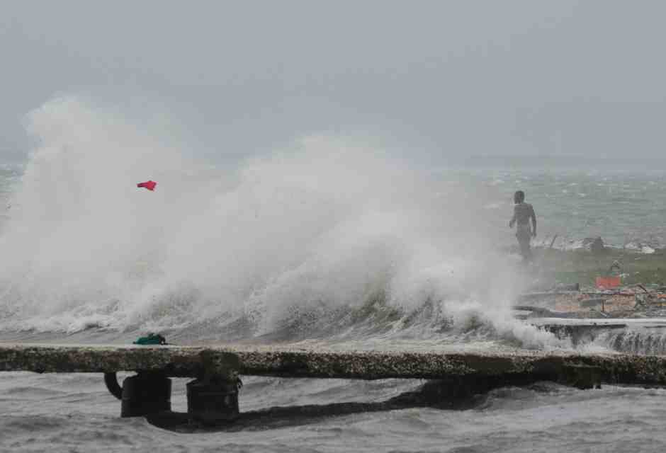 Il devastante uragano Melissa e le nave americane nel Mar dei Caraibi