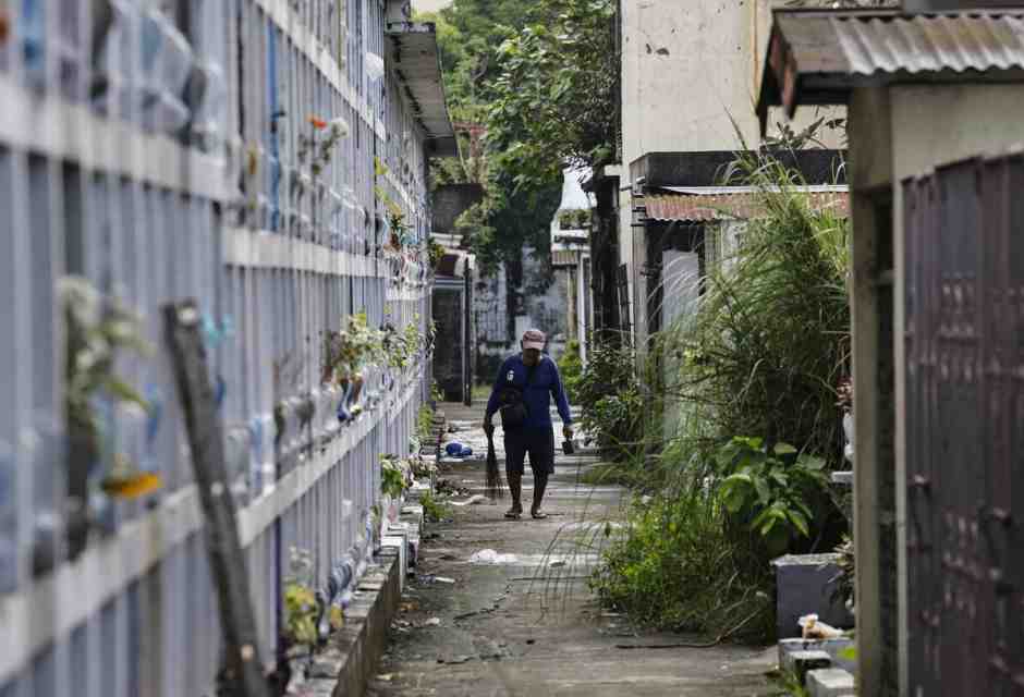 Alla morte non vogliamo pensare, non sapendo più che posto darle nella nostra cultura