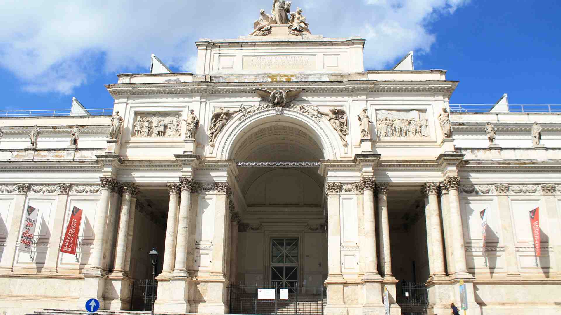 Roma “rammenda” se stessa: arte, musica e cura per la città che risorge