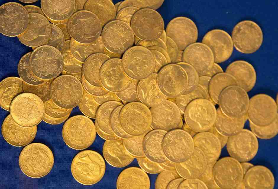 Oro rifugio: prezzo raddoppiato in due anni. È l’alternativa al dollaro per le banche centrali