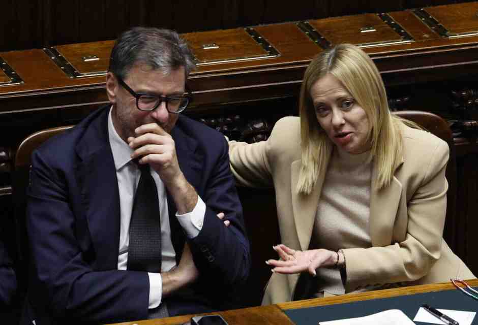 Il mondo al contrario della manovra 2026