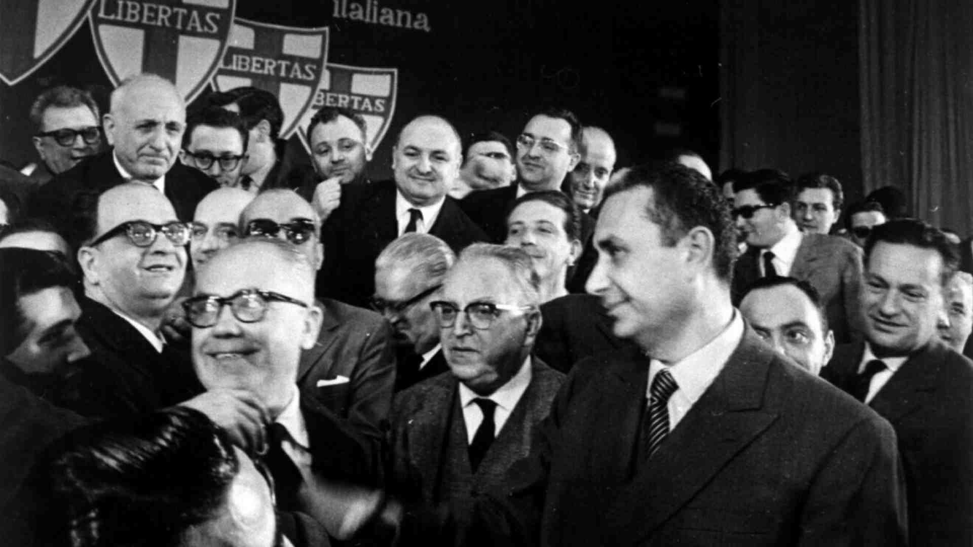 Essere reazionari oggi, ovvero rimpiangere la Dc