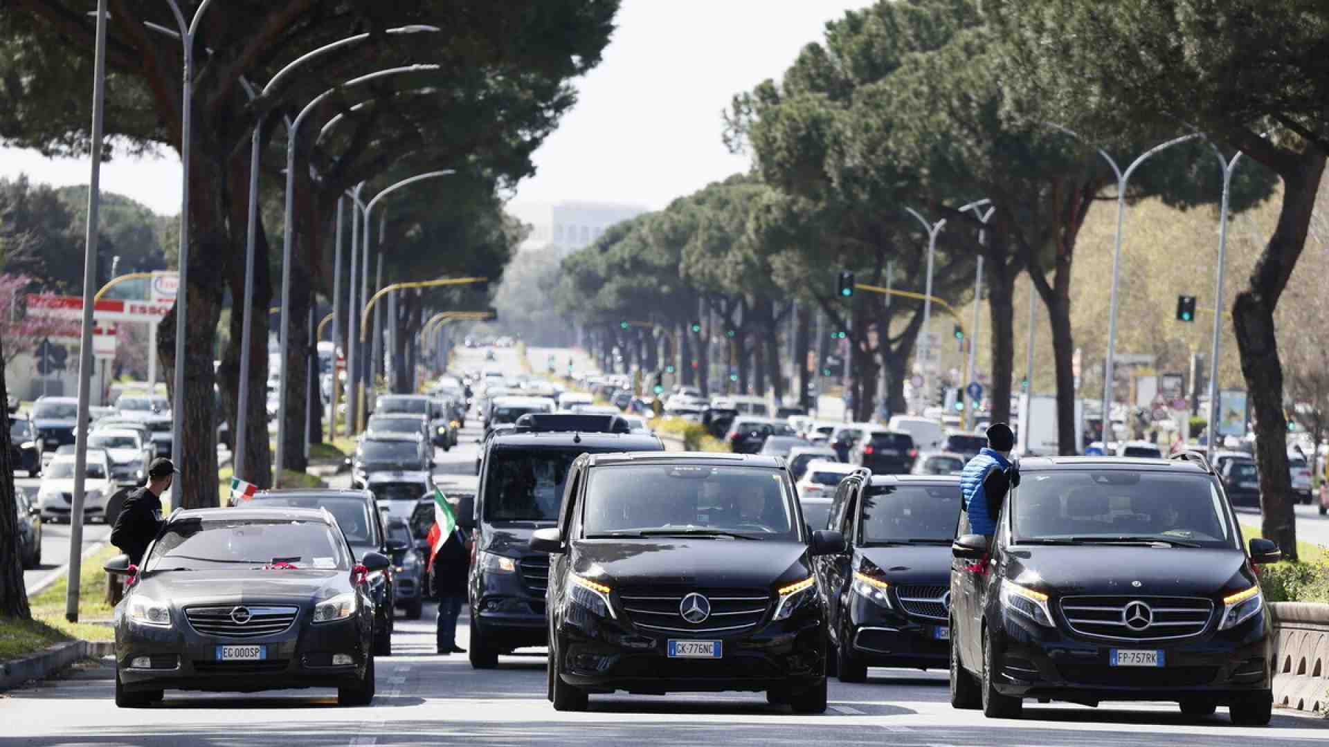 Lezioni della Consulta (e di Occhiuto) al governo nemico della concorrenza