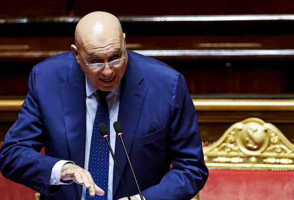 Crosetto a Repubblica: "Non leggo mai cosa dice. Zakharova fa disinformazione"