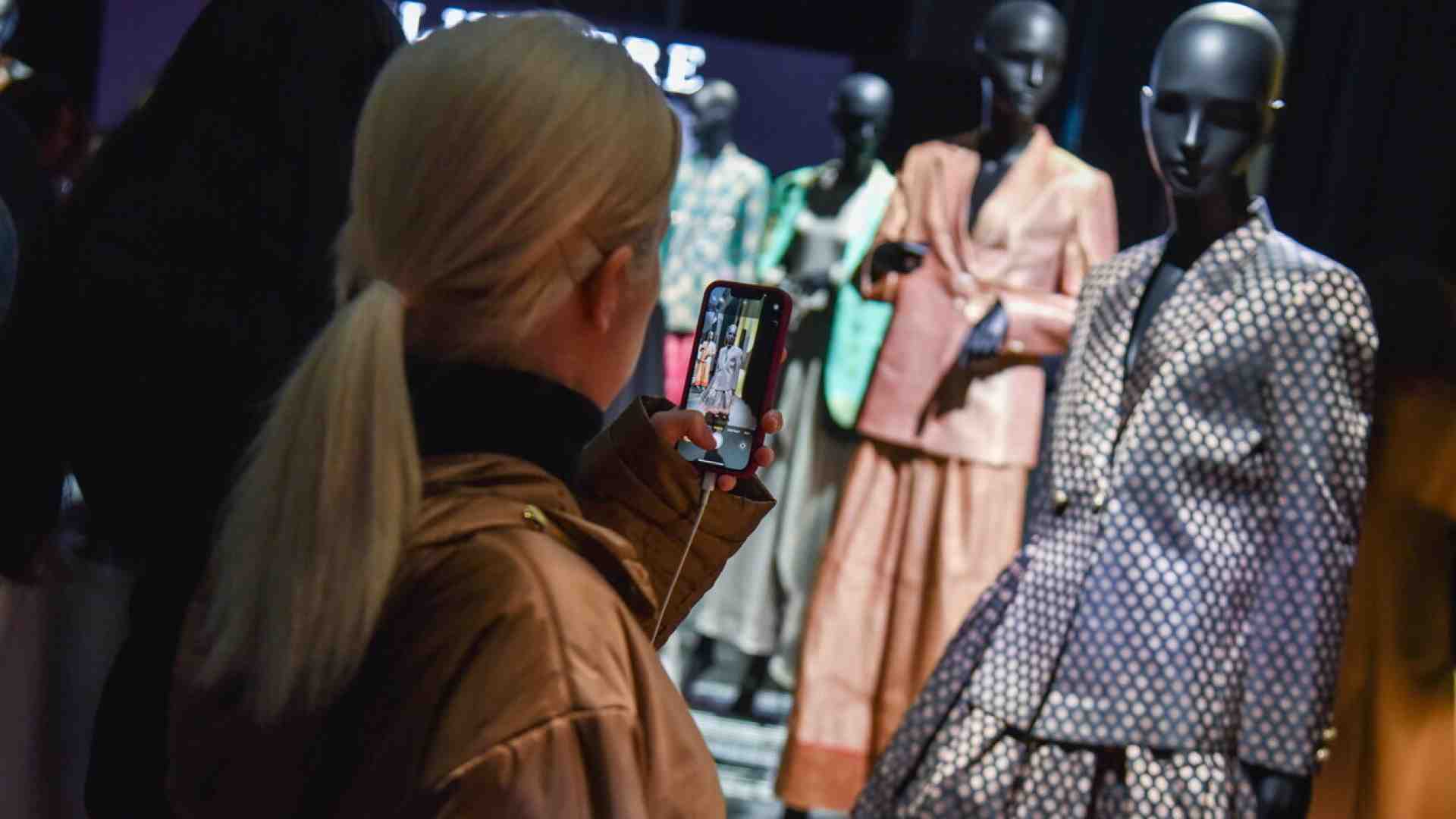 Meno donne creative più lauree STEM