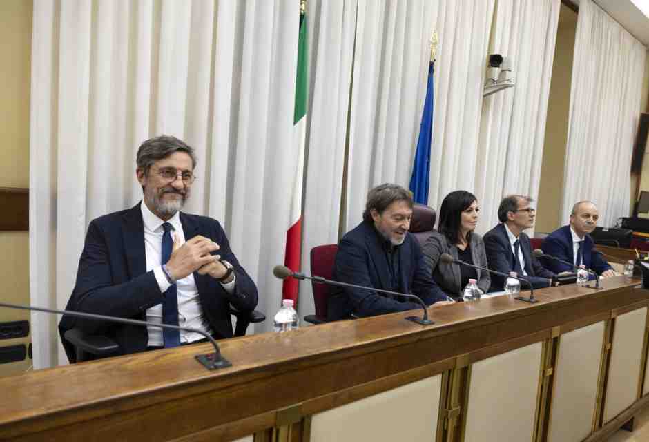 Ranucci in commissione di Vigilanza Rai: "Audio di Sangiuliano di interesse pubblico". Secretata la risposta su Fazzolari
