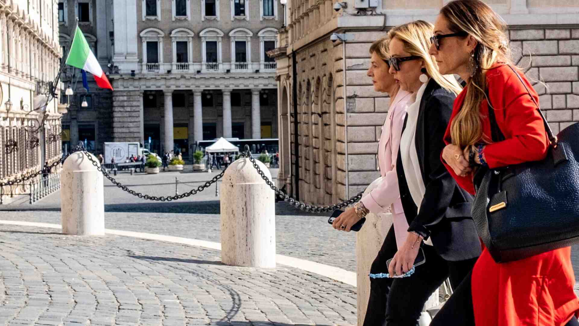 Dalla Lombardia a Puglia e Sicilia. La mappa dei Fratelli coltelli