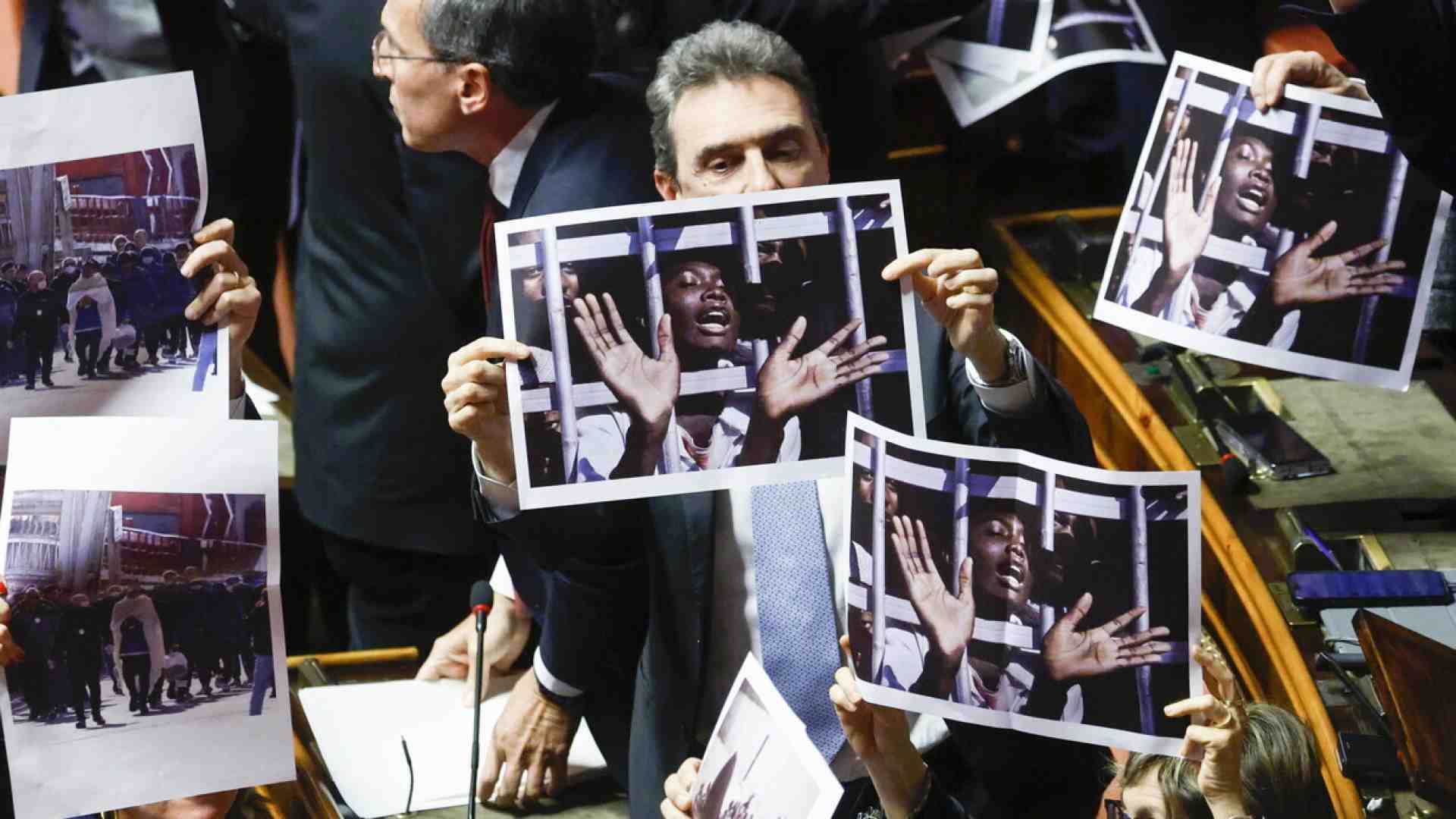 I pasticci (bipartisan) su Almasri