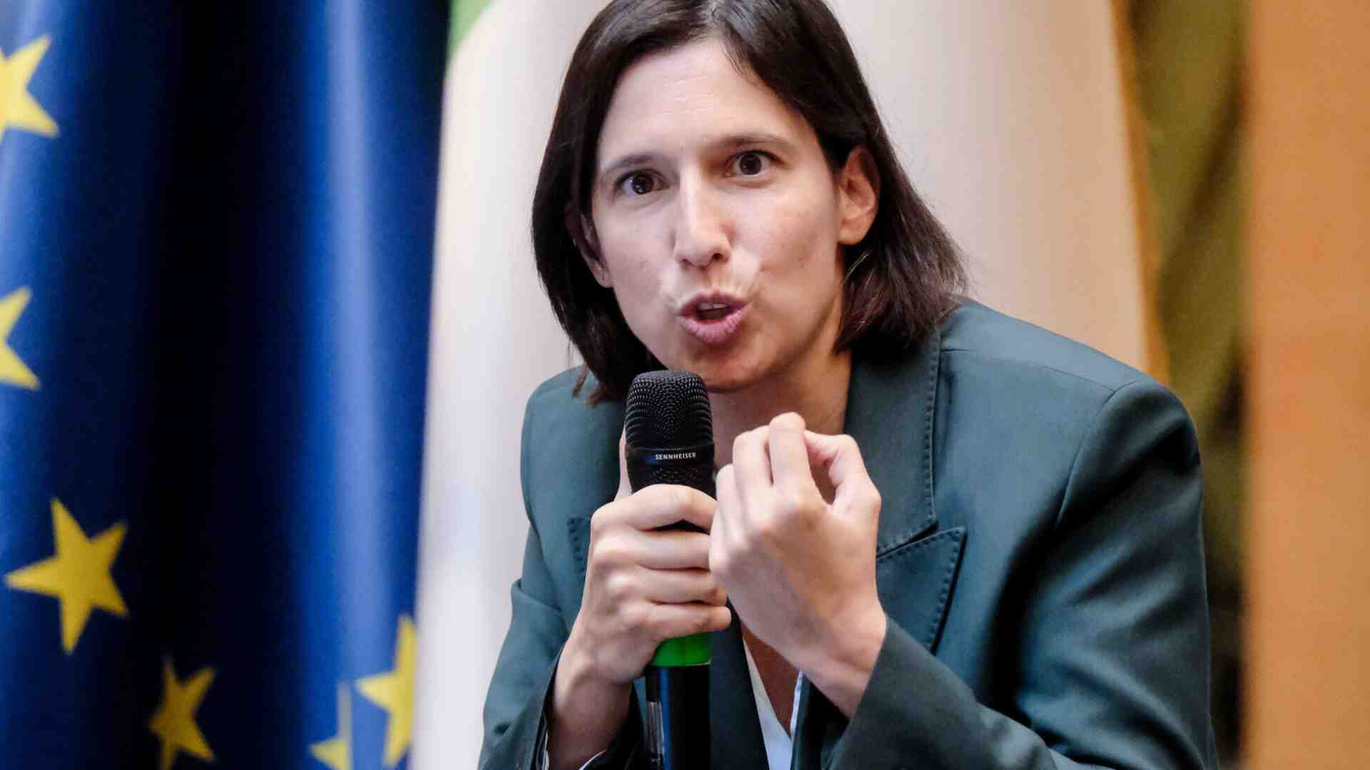 Schlein si precipiti a New York!