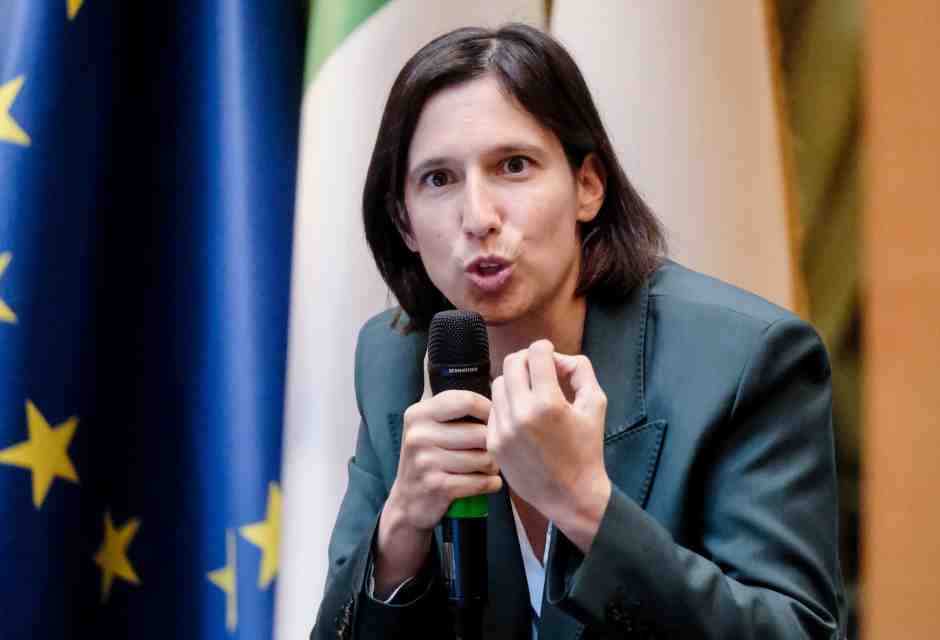 Schlein si precipiti a New York!