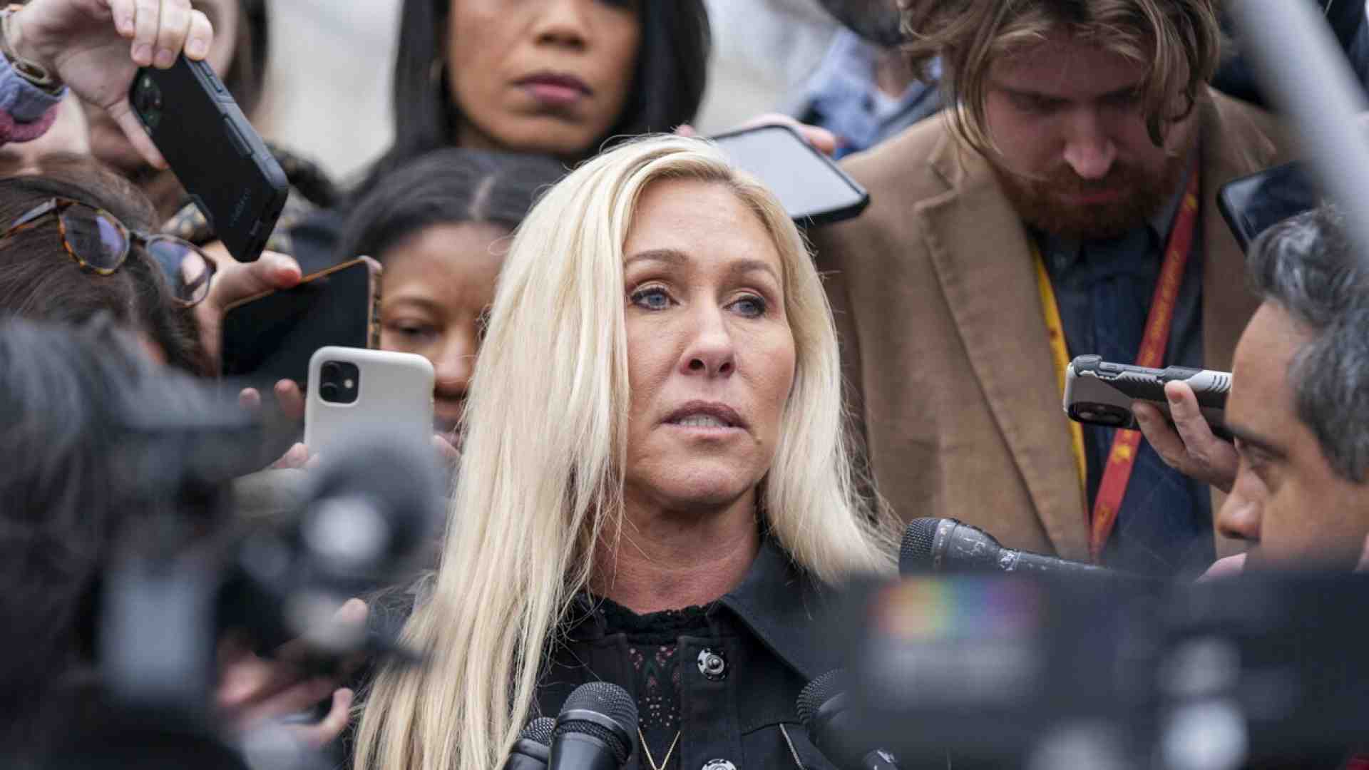 La metamorfosi della trumpianissima Marjorie Taylor Green mostra le fratture del mondo Maga